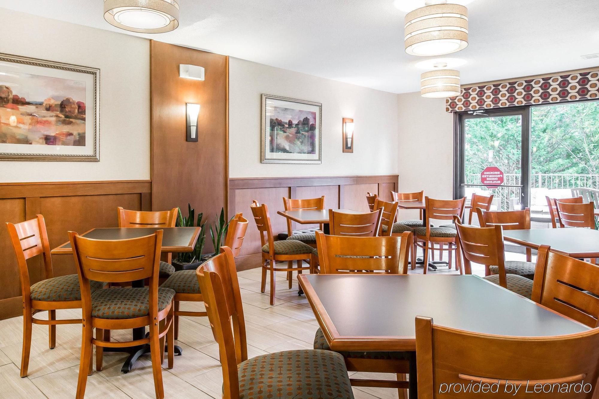 Quality Inn & Suites Досонвілль Екстер'єр фото