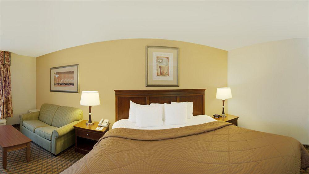 Quality Inn & Suites Досонвілль Екстер'єр фото